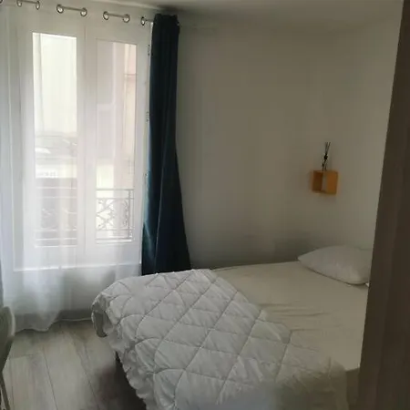 Holiday home Agreable Maison De *