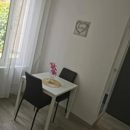 Holiday home Agreable Maison De