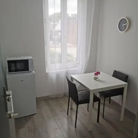 Holiday home Agreable Maison De *